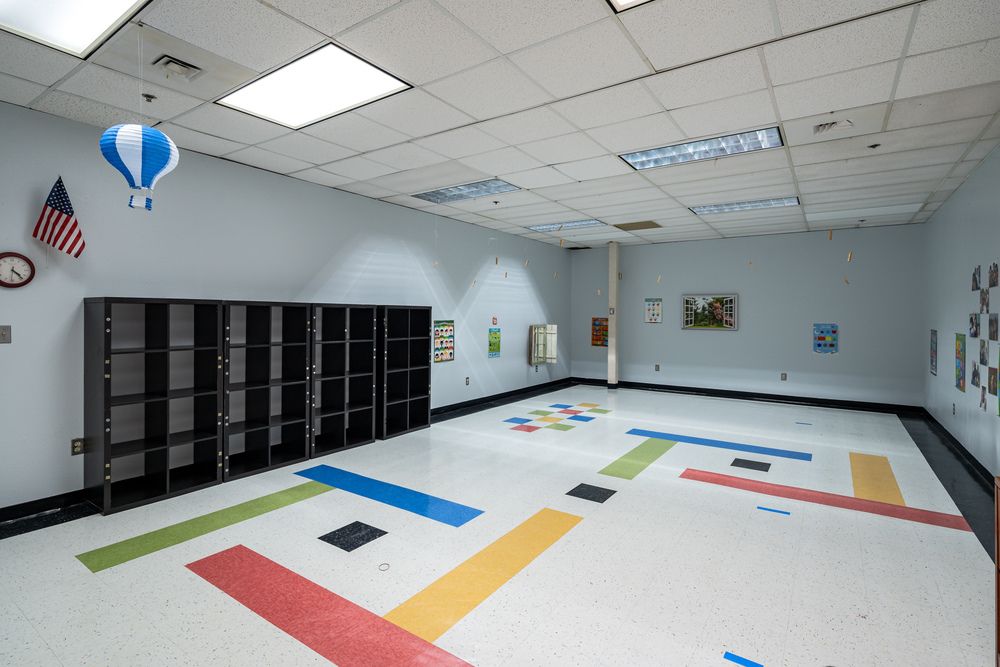 Large Office/Warehouse or Creative Workspace: 14401 Owen Tech Blvd, Austin, TX 78728